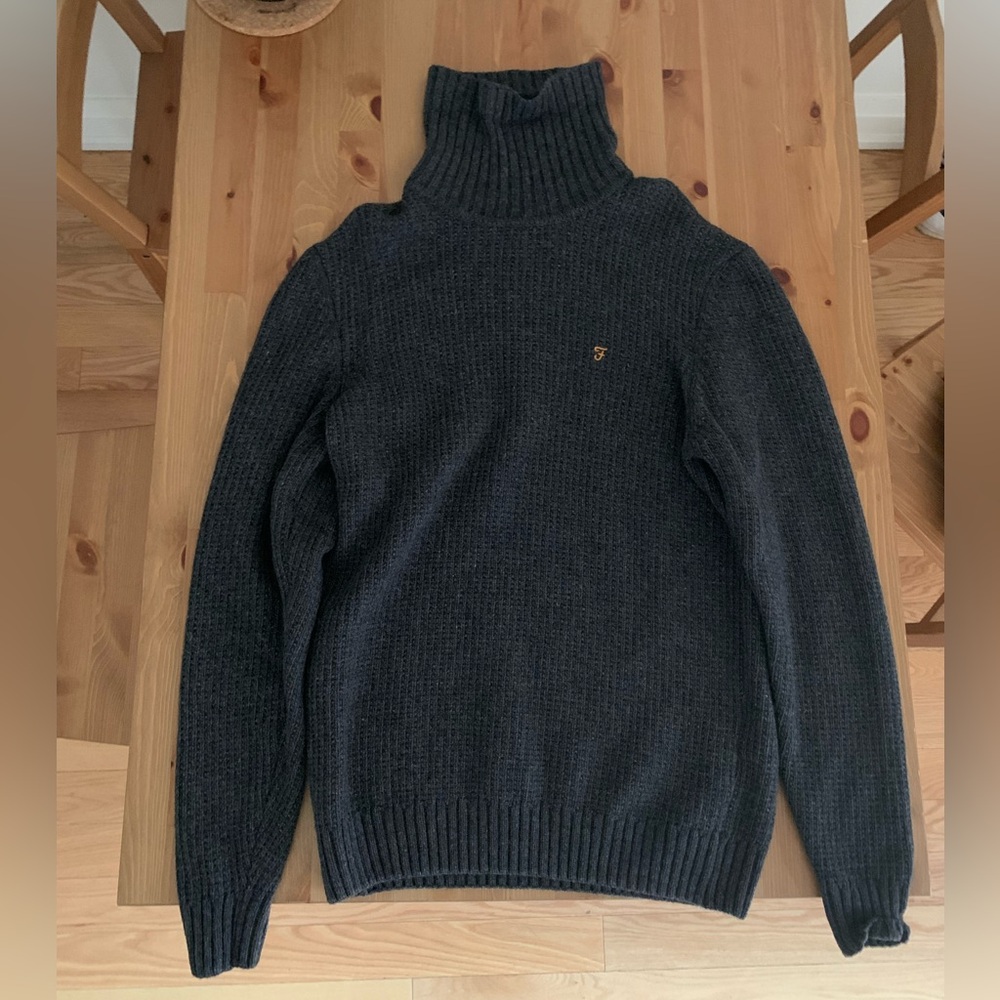 Farah turtleneck sweater